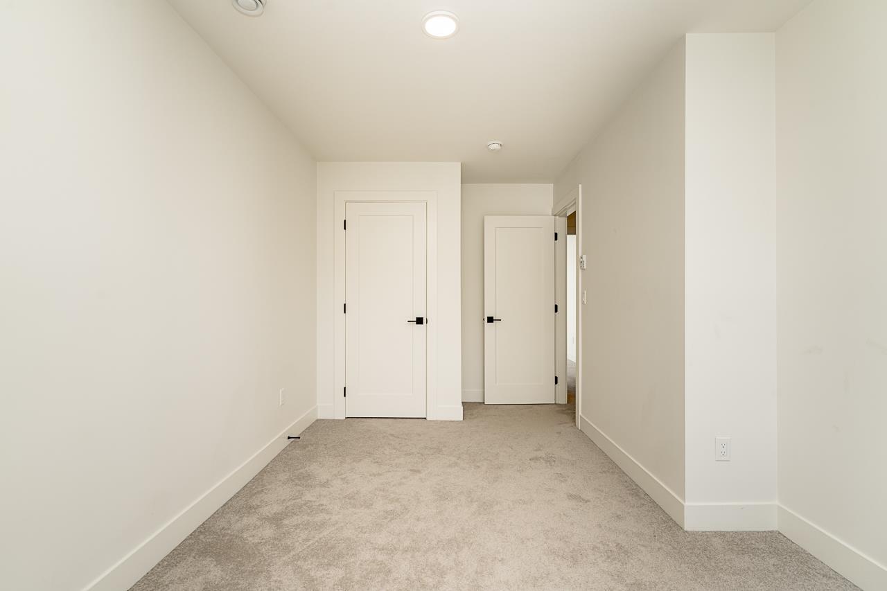 Photo 30 of 40 19255 Aloha Drive, Surrey BC