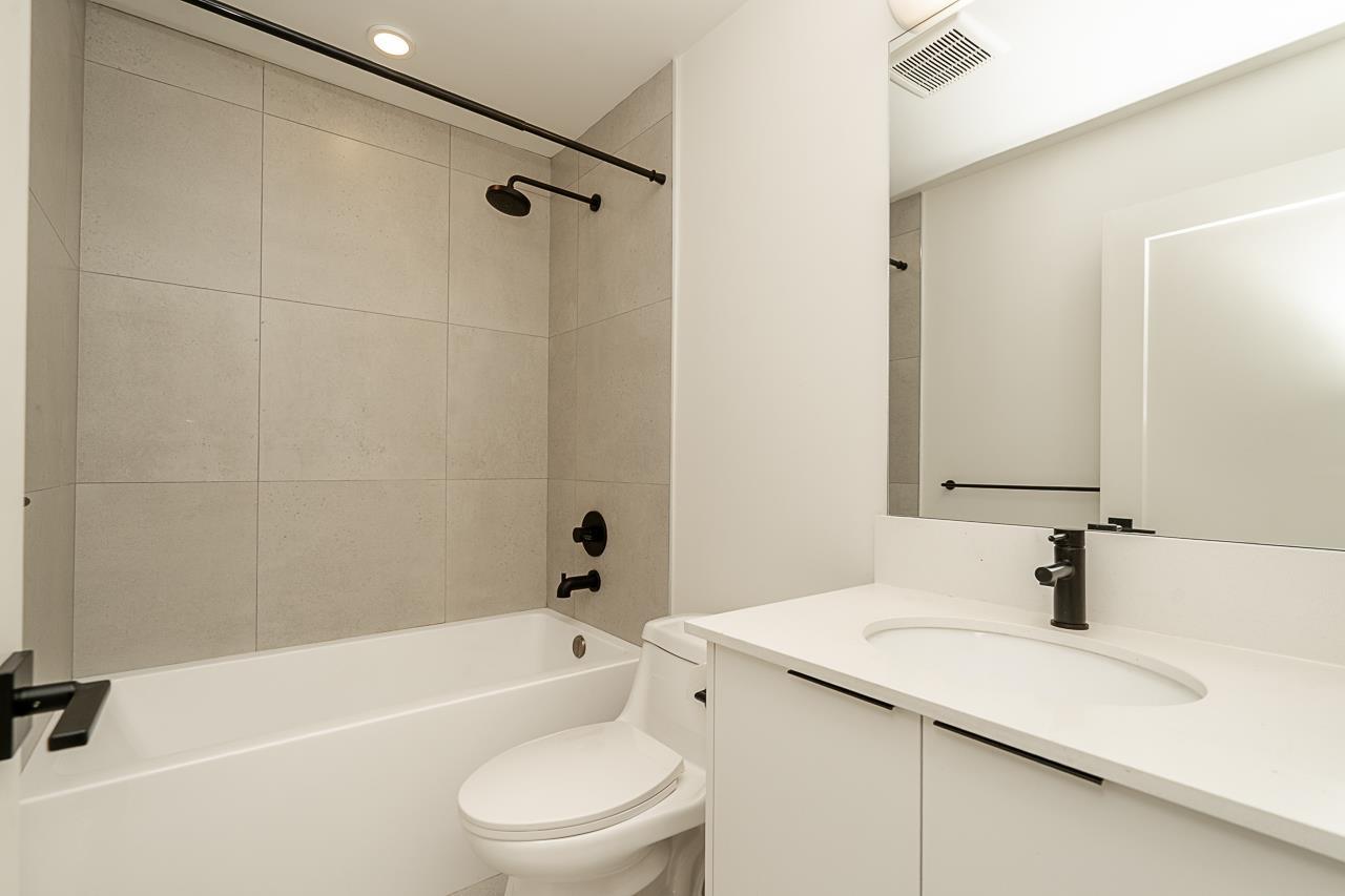 Photo 33 of 40 19255 Aloha Drive, Surrey BC
