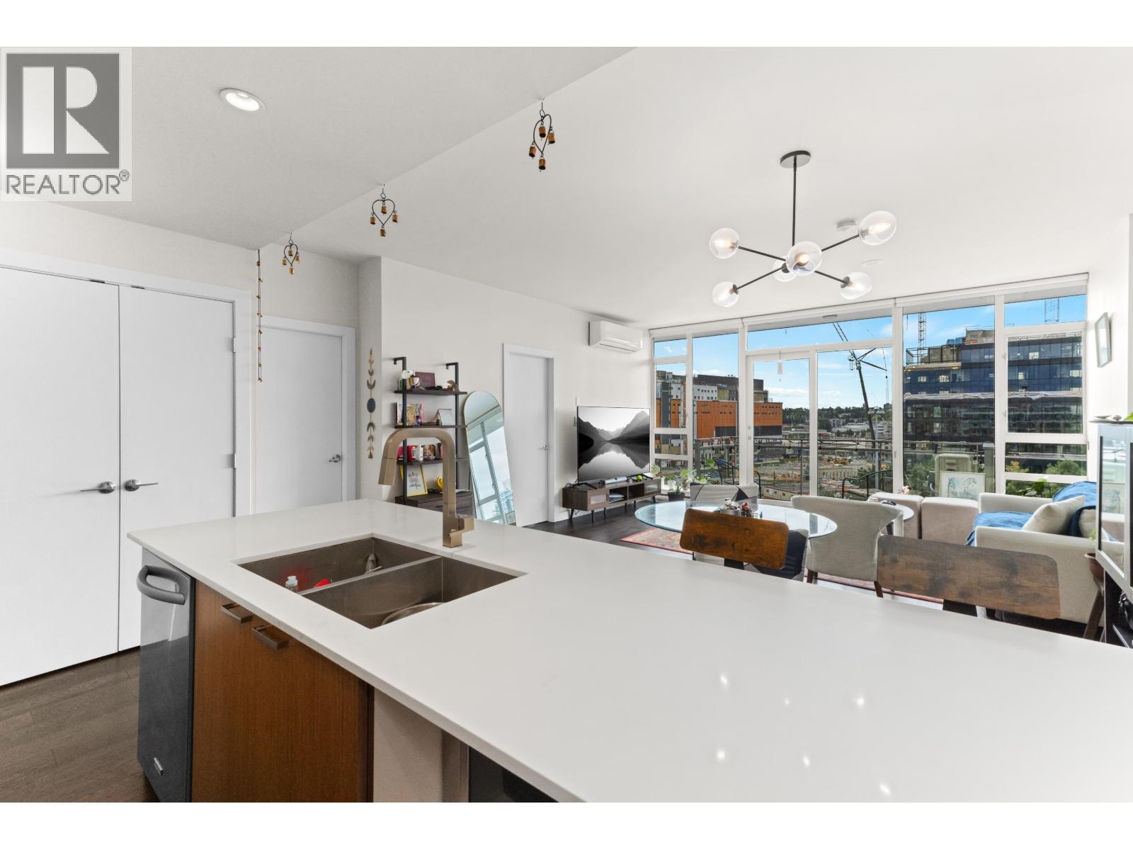 Photo 13 of Ph 907 221 Union Street, Vancouver BC