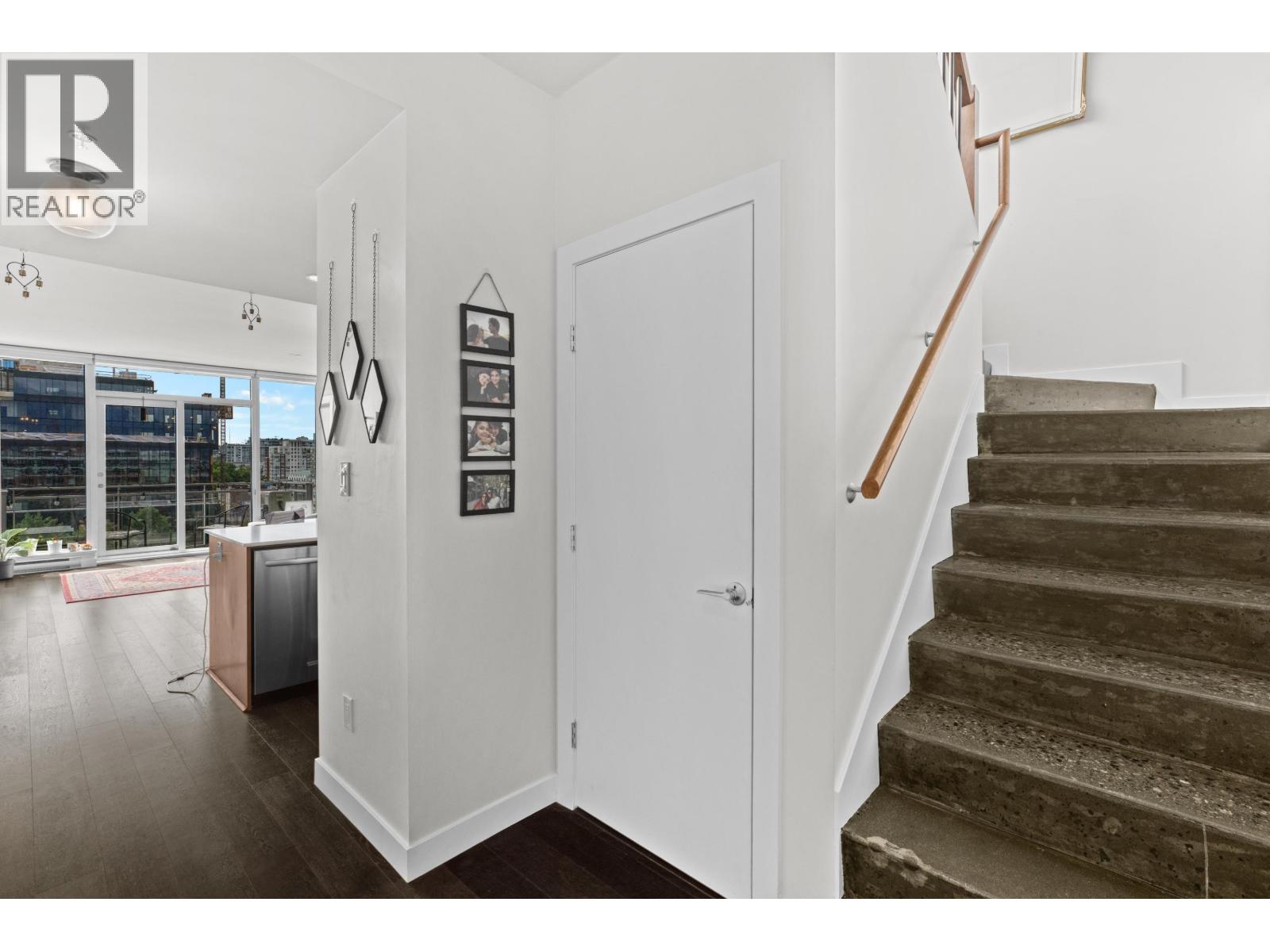 Photo 26 of Ph 907 221 Union Street, Vancouver BC