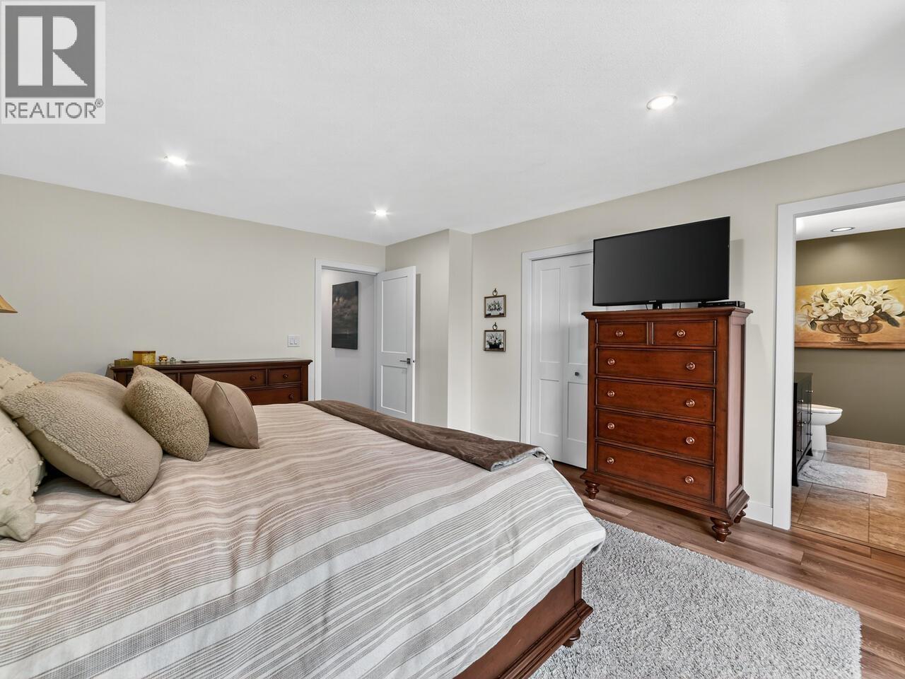 Photo 18 of 29 72 Jamieson Court, New Westminster BC