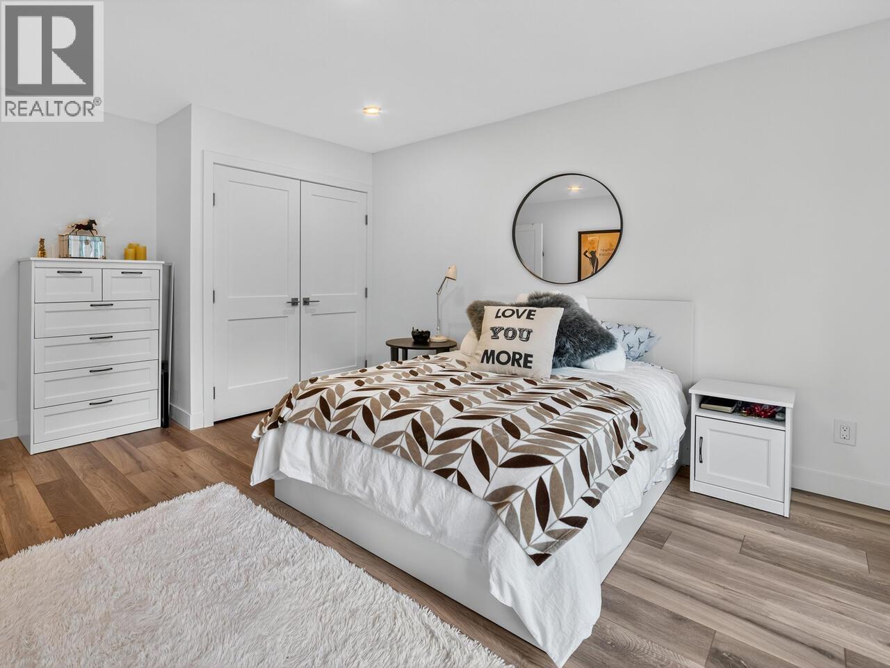 Photo 24 of 29 72 Jamieson Court, New Westminster BC