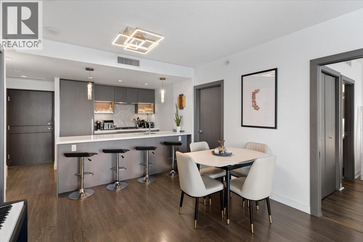 Photo 5 of 1611 68 Smithe Street, Vancouver BC