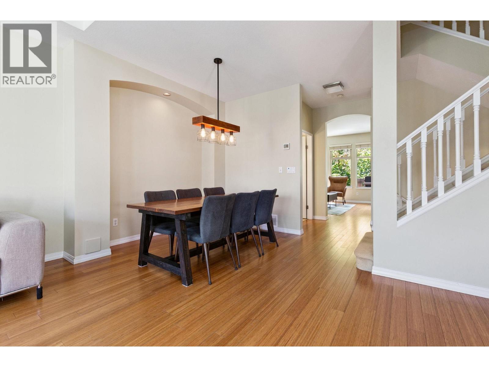 Photo 9 of 15 8868 16th Avenue, Burnaby BC