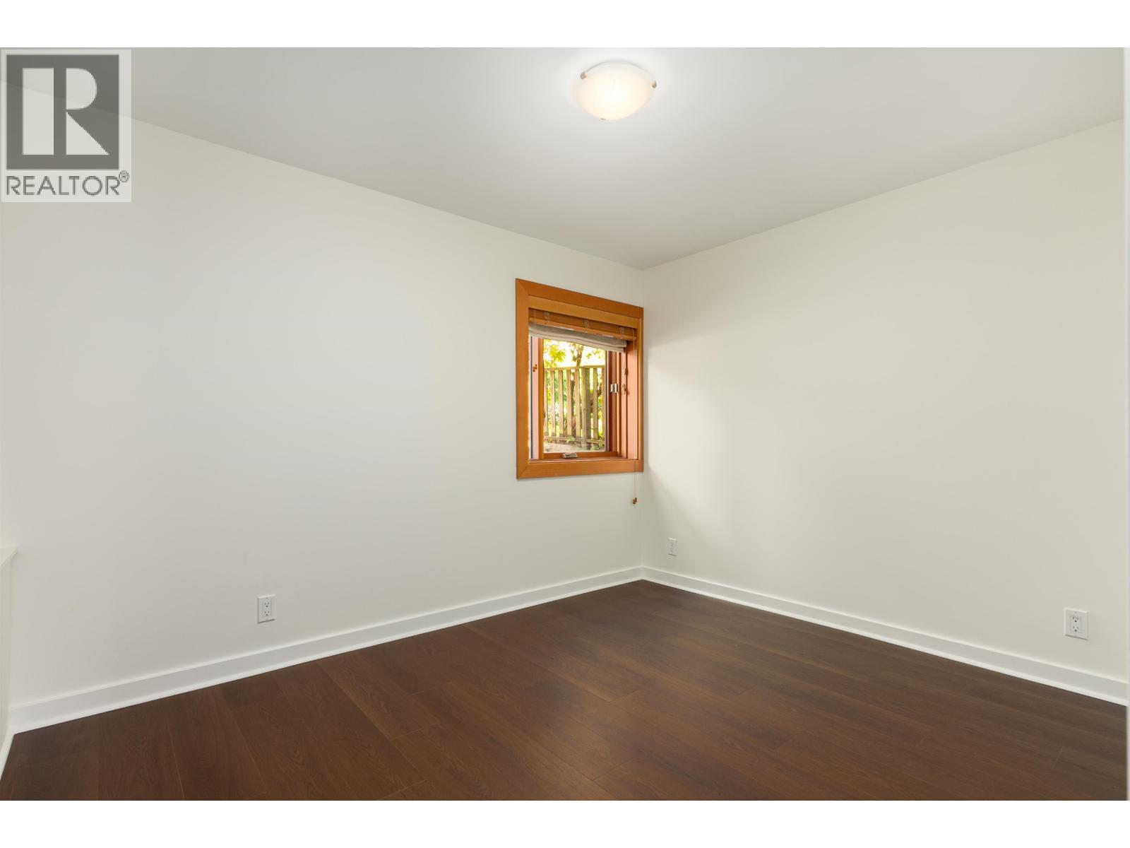 Photo 31 of 2436 Mathers Avenue, West Vancouver BC