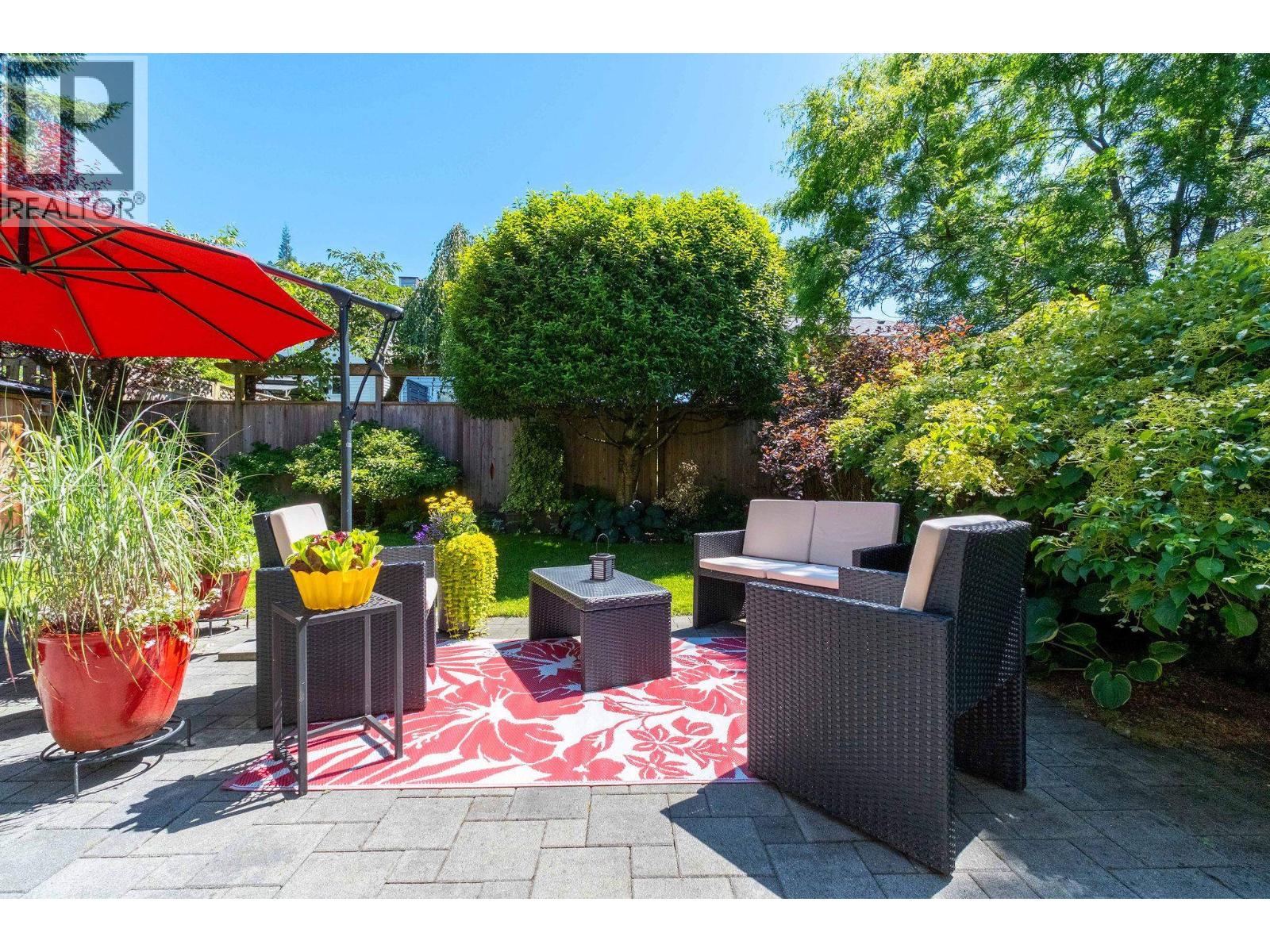 Photo 19 of 1504 Jubilee Court, North Vancouver BC