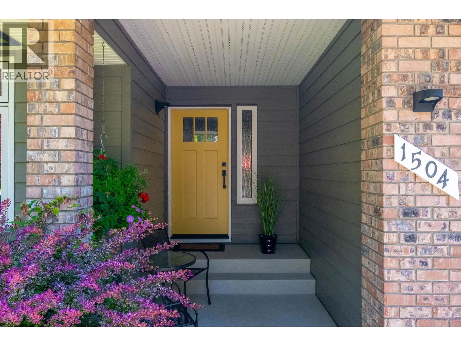 Photo 37 of 1504 Jubilee Court, North Vancouver BC