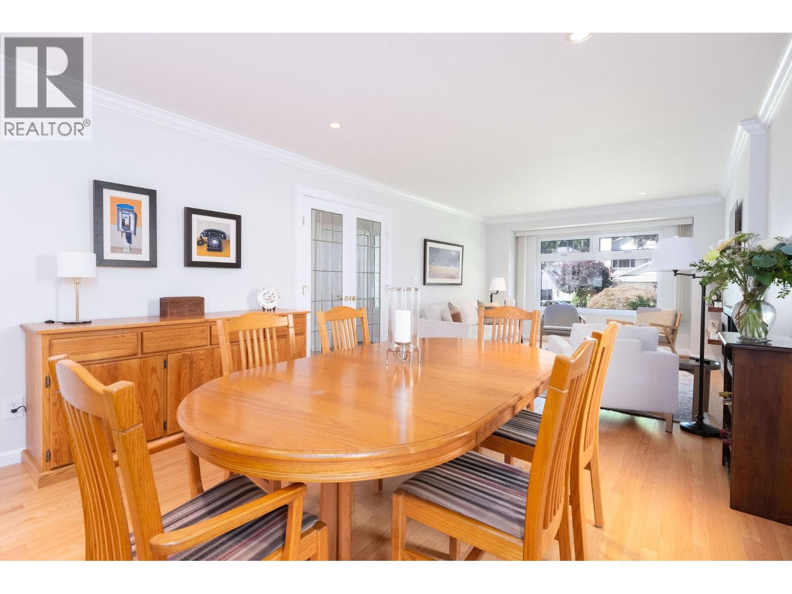 Photo 8 of 1504 Jubilee Court, North Vancouver BC