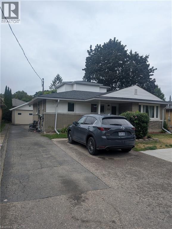 Photo 2 of 175 Oxford Street Unit A, Kitchener ON