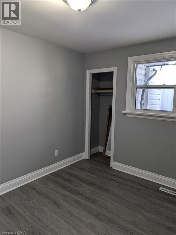 Photo 8 of 175 Oxford Street Unit A, Kitchener ON