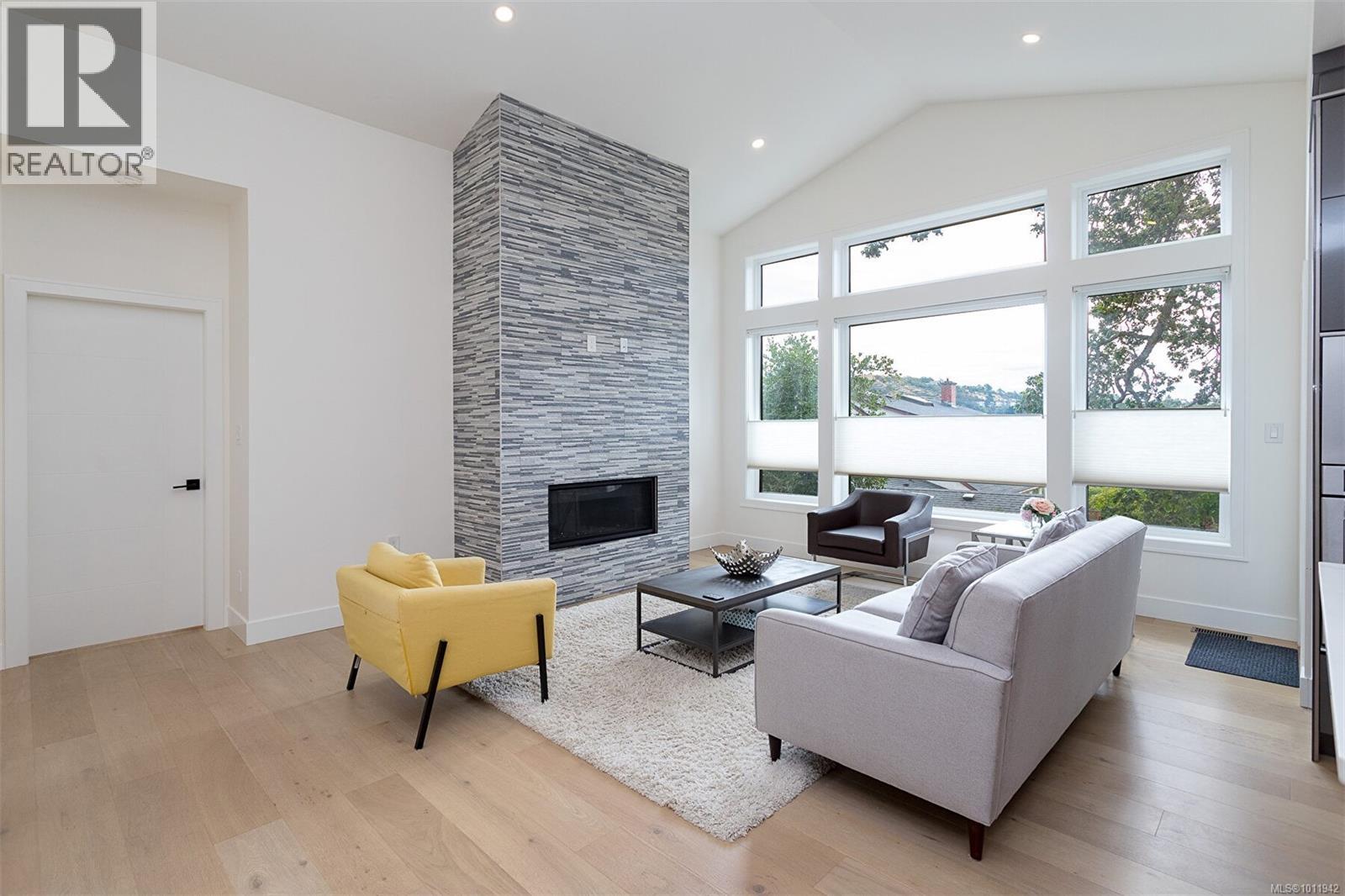  3595 Cedar Hill Road, Saanich