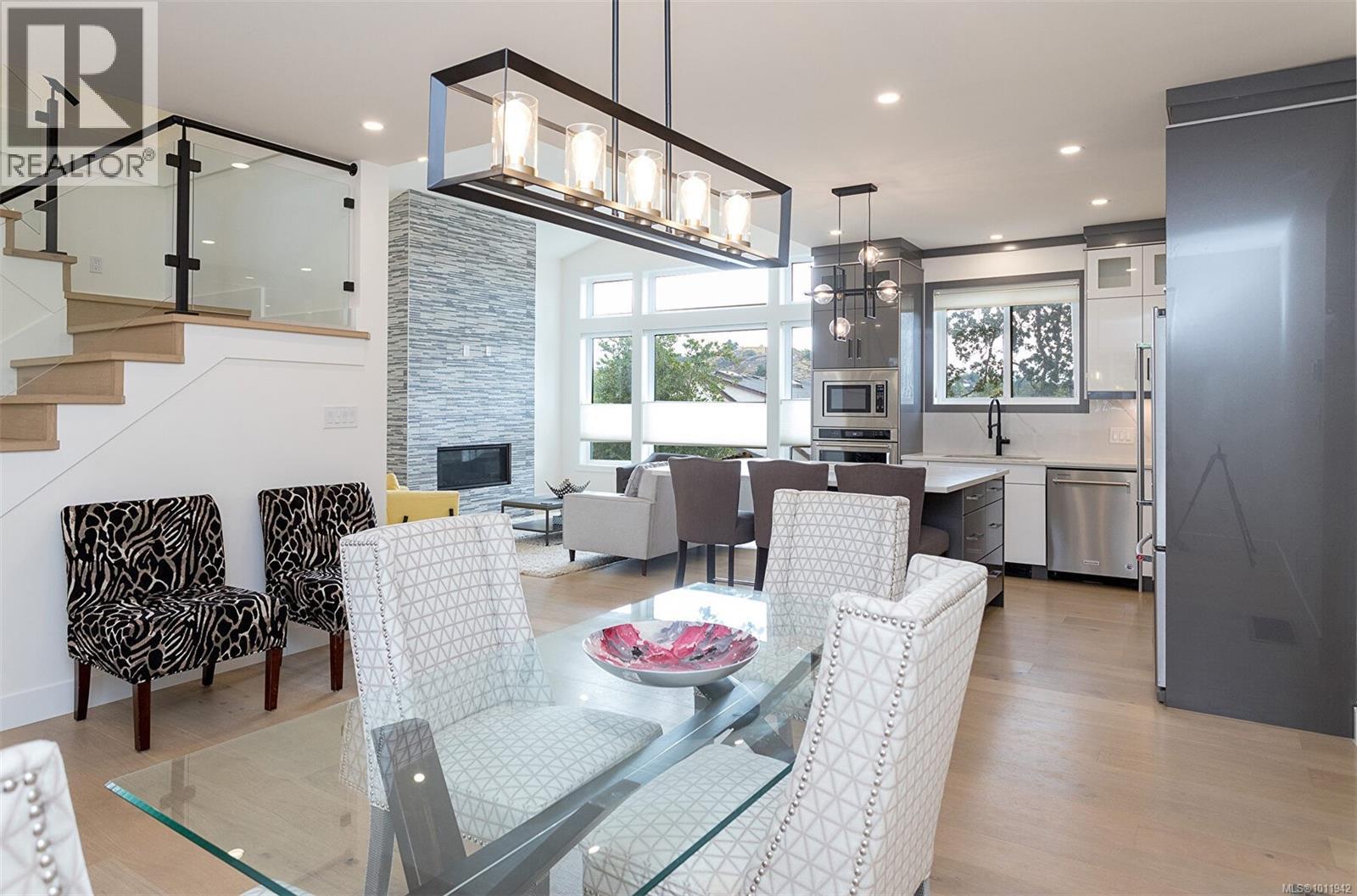  3595 Cedar Hill Road, Saanich