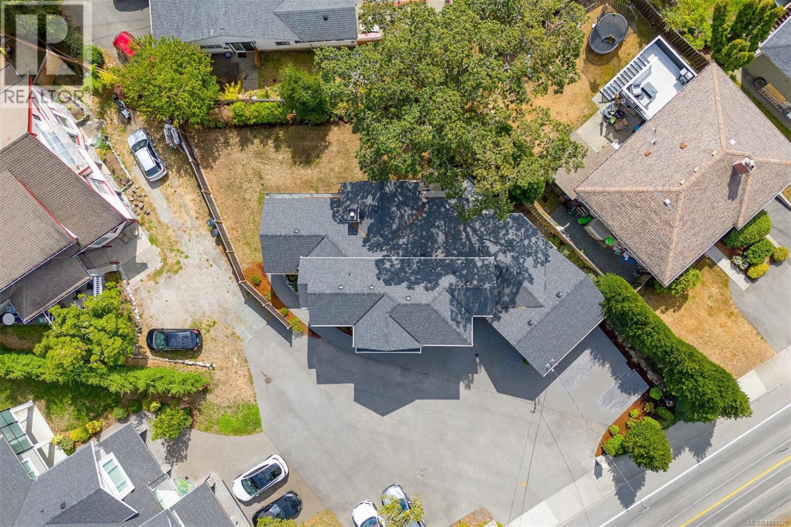  3595 Cedar Hill Road, Saanich