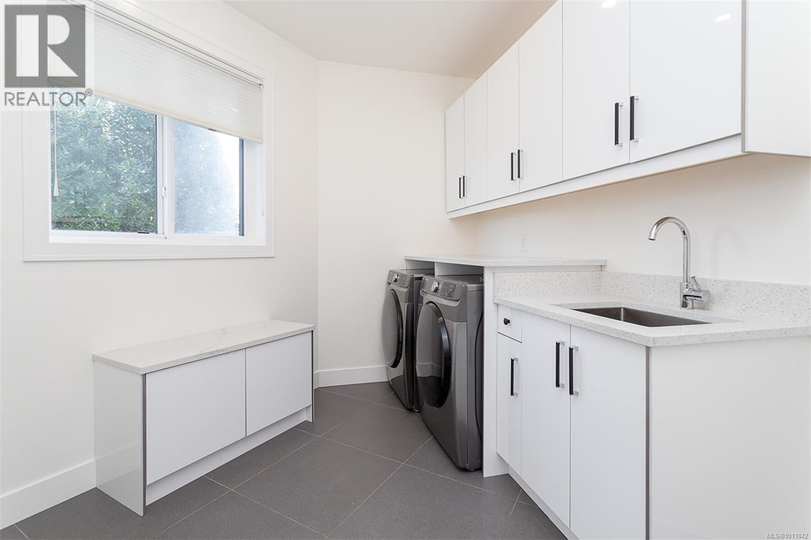  3595 Cedar Hill Road, Saanich