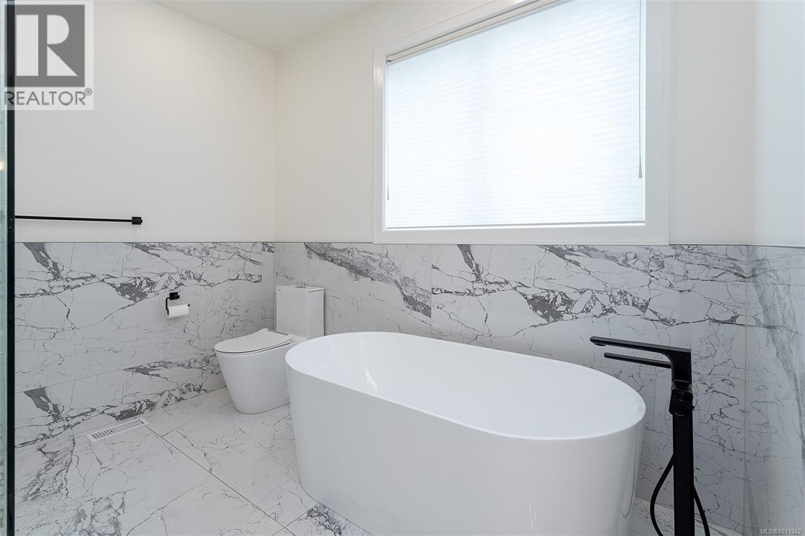  3595 Cedar Hill Road, Saanich