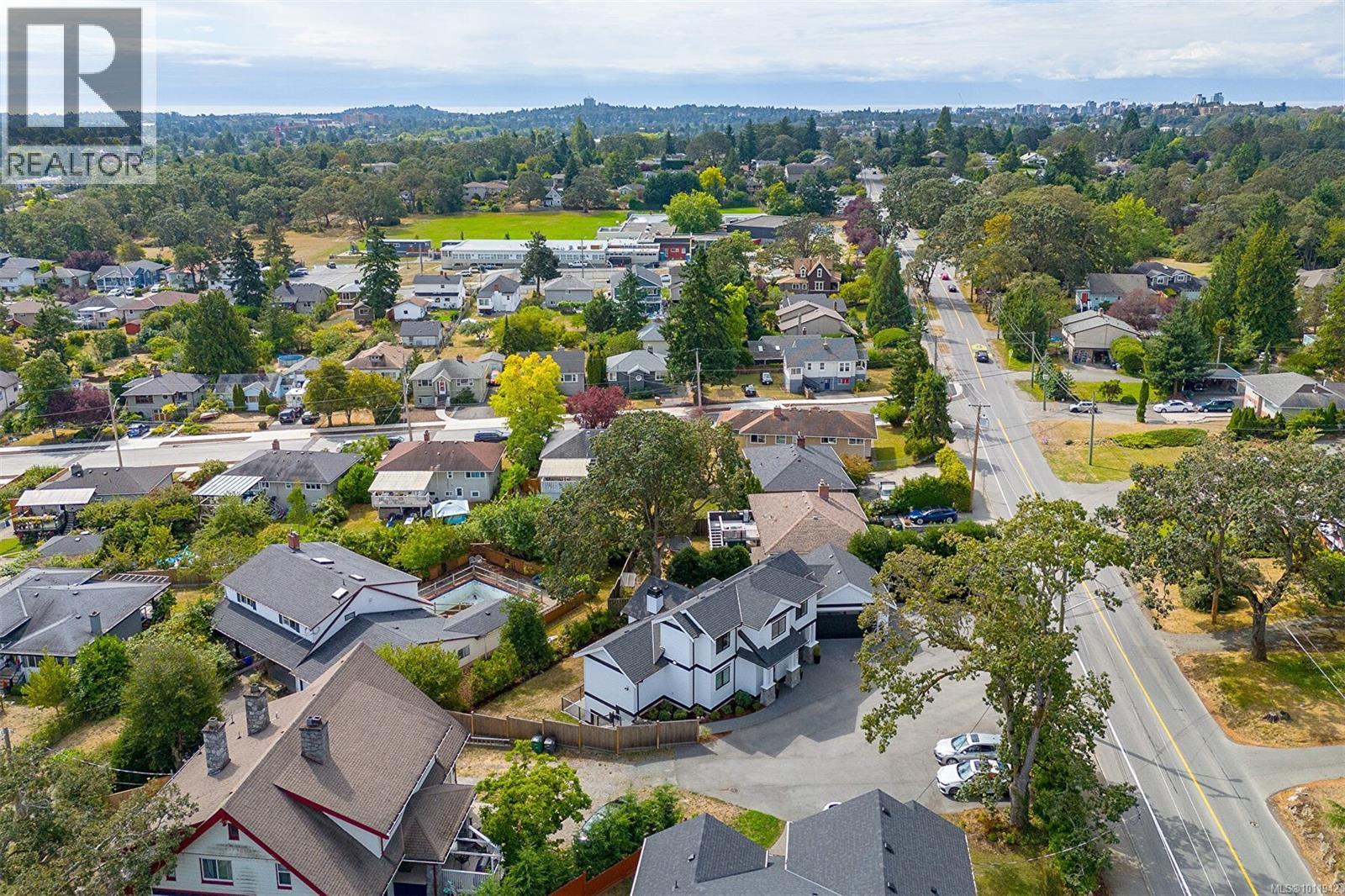  3595 Cedar Hill Road, Saanich