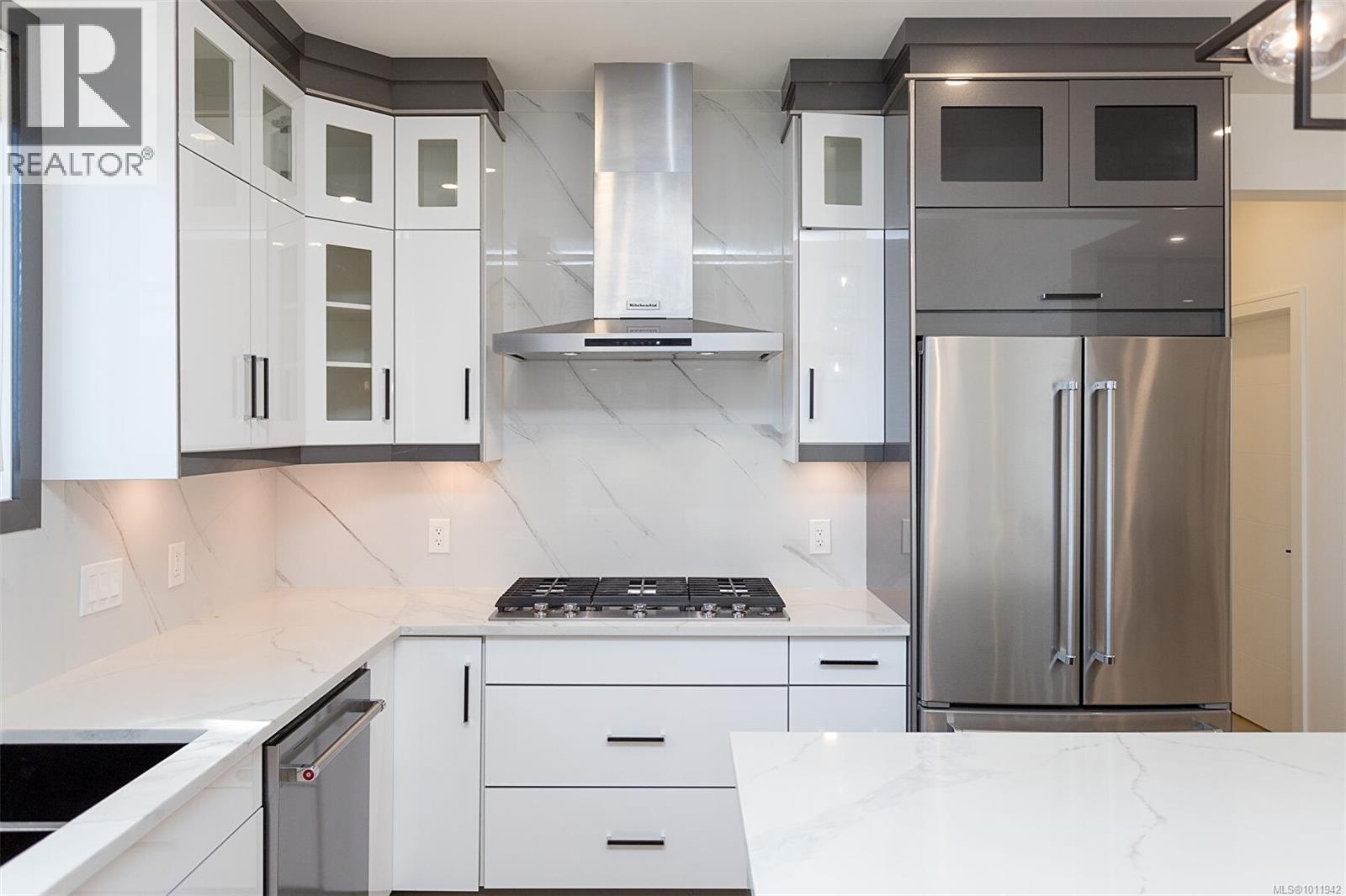  3595 Cedar Hill Road, Saanich