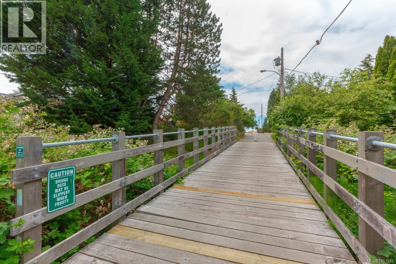  3595 Cedar Hill Road, Saanich