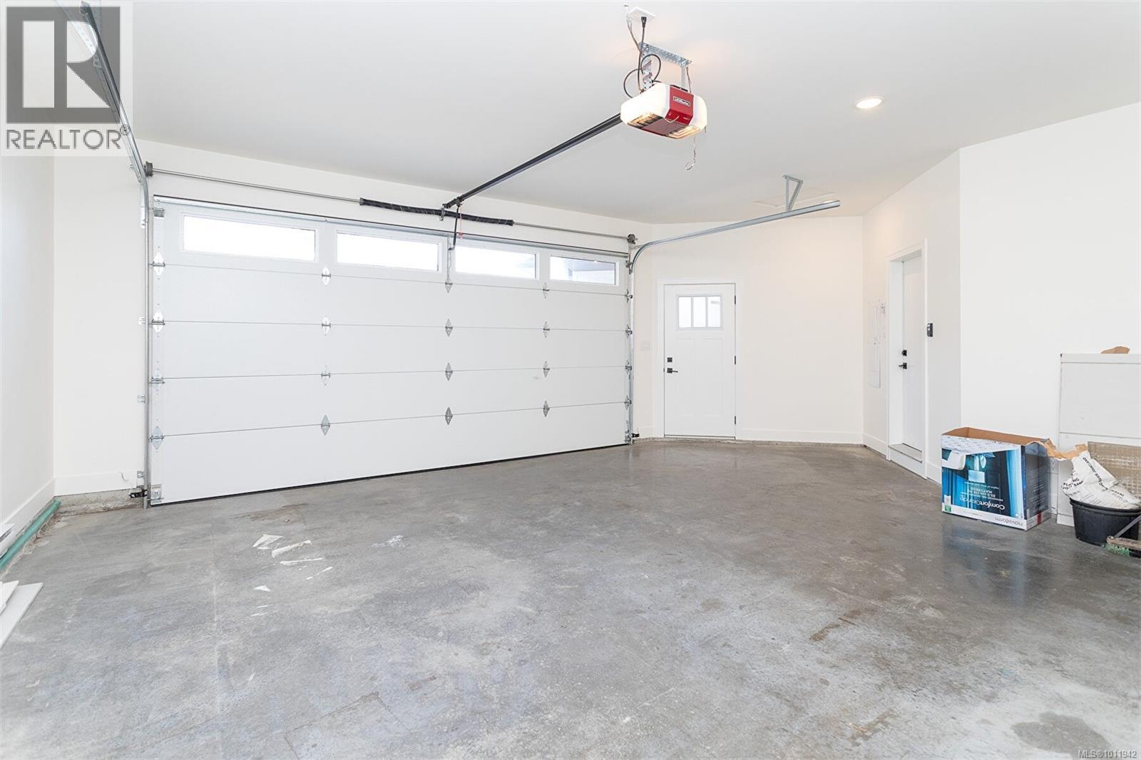  3595 Cedar Hill Road, Saanich