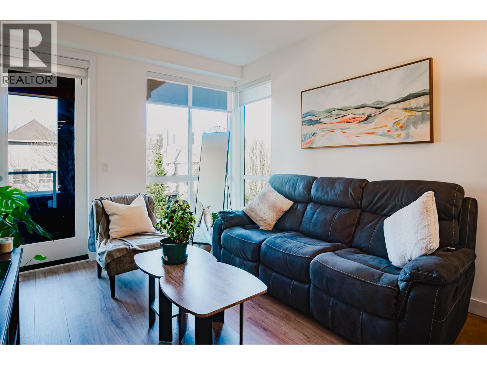 Photo 11 of 320 7133 14th Avenue, Burnaby BC
