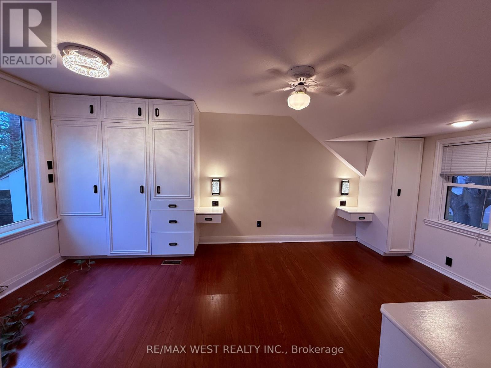 Photo 10 of 81 Freemont Avenue, Toronto ON