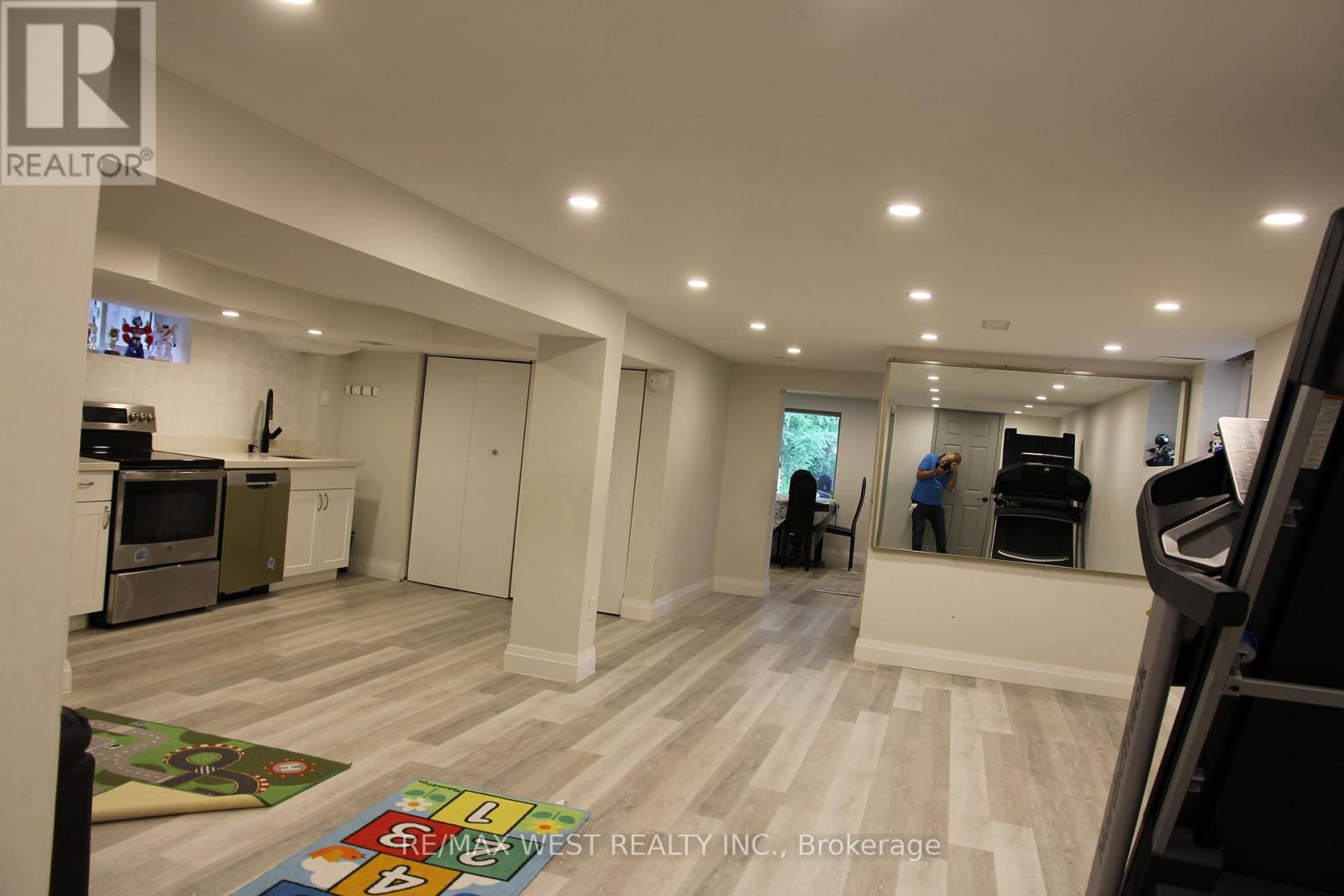 Photo 20 of 81 Freemont Avenue, Toronto ON