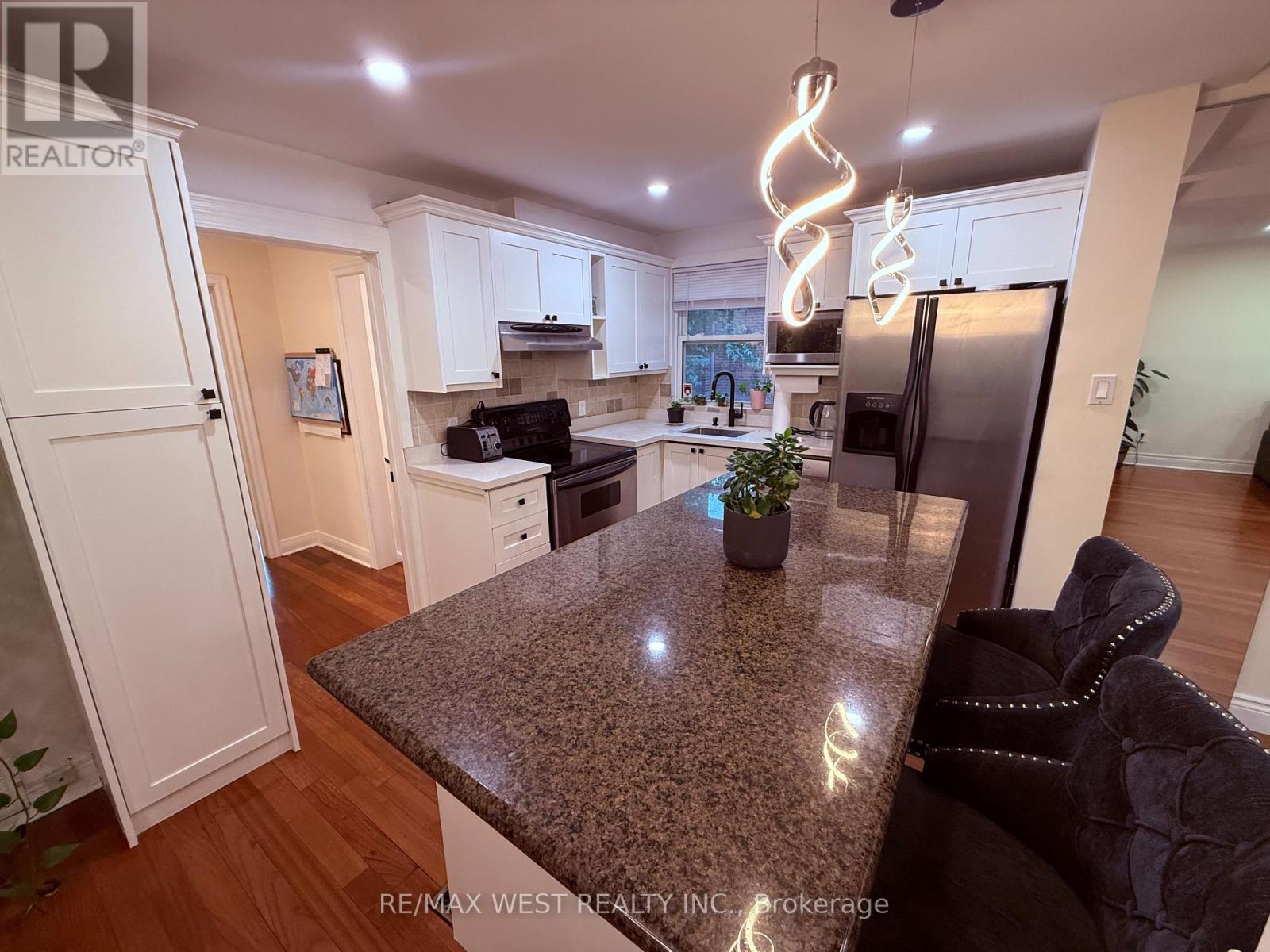 Photo 8 of 81 Freemont Avenue, Toronto ON
