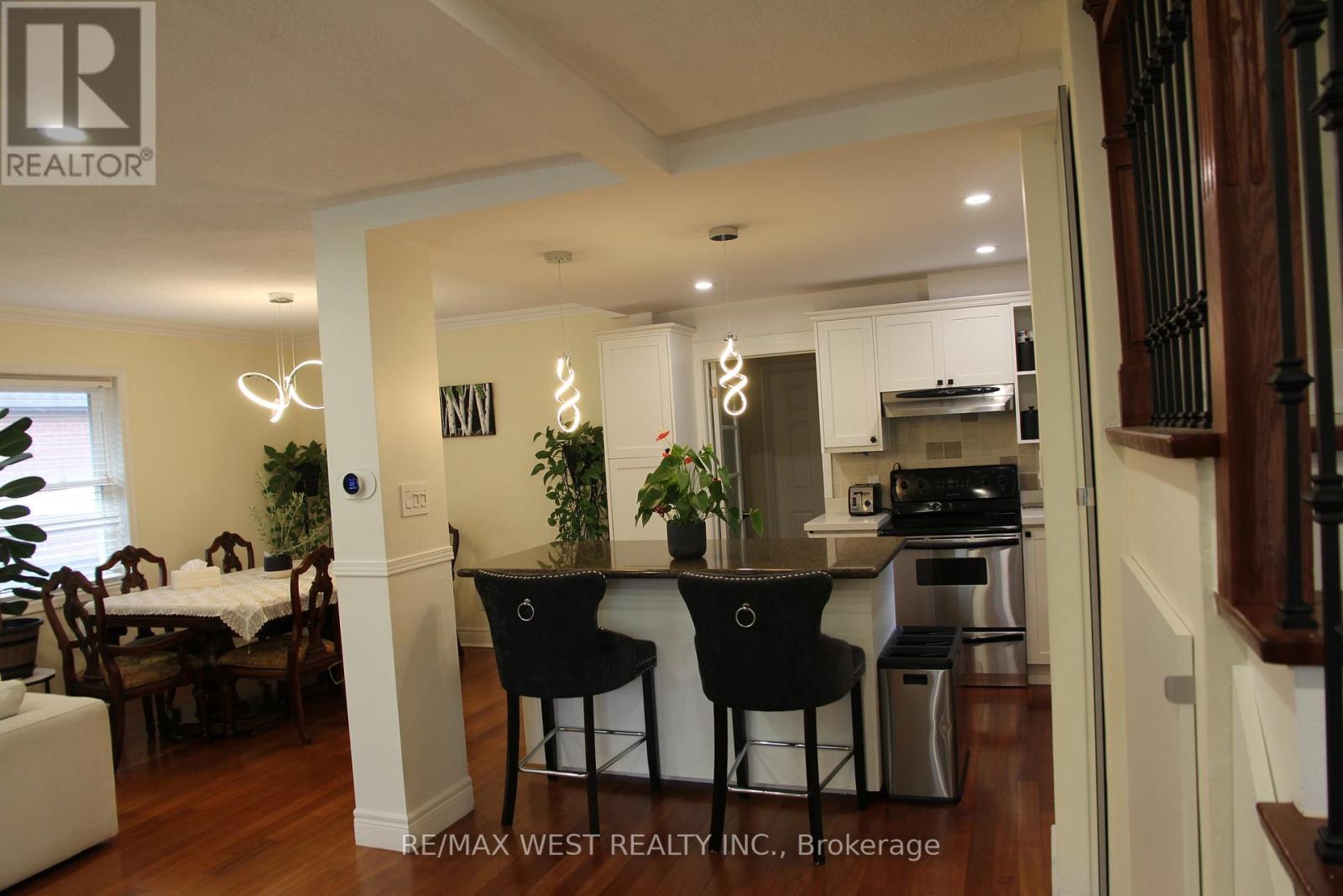 Photo 6 of 81 Freemont Avenue, Toronto ON