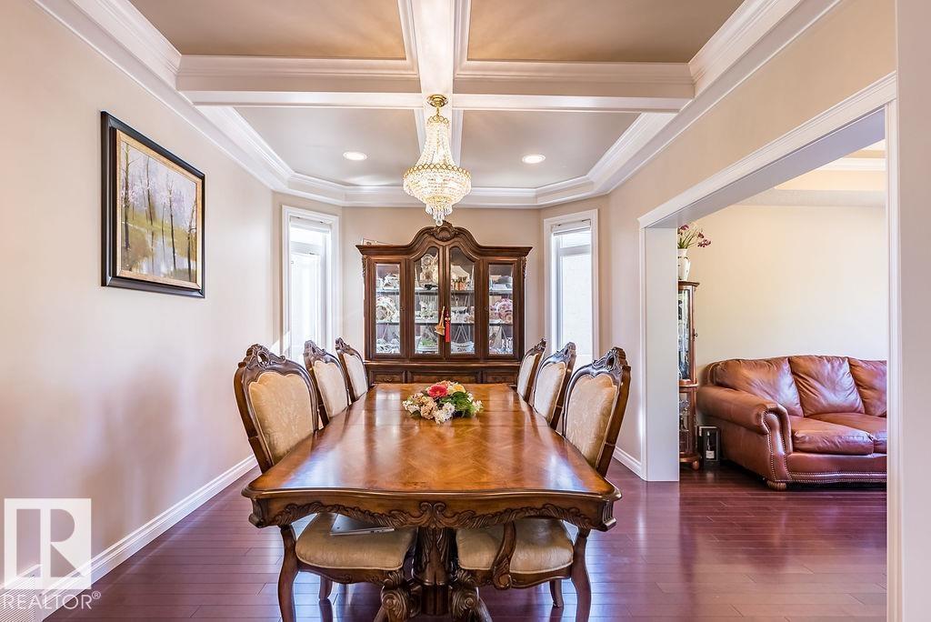 Photo 10 of 10535 80 St Nw, Edmonton AB