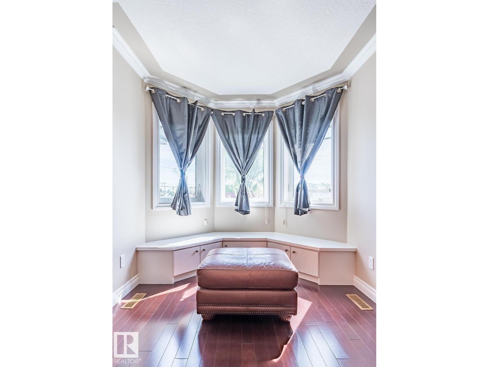 Photo 42 of 10535 80 St Nw, Edmonton AB
