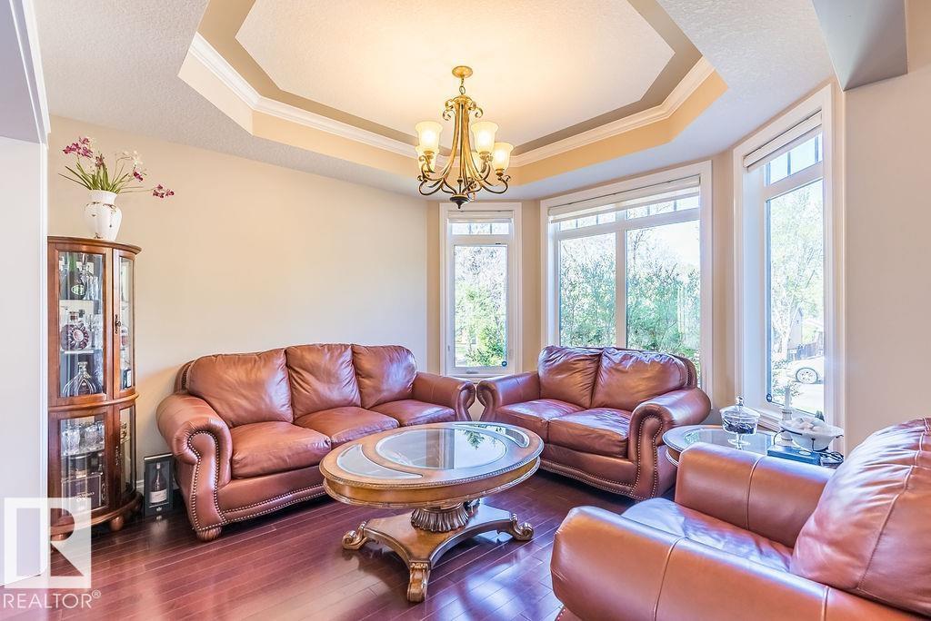 Photo 6 of 10535 80 St Nw, Edmonton AB