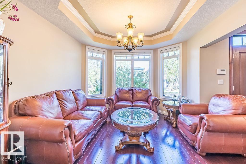 Photo 7 of 10535 80 St Nw, Edmonton AB