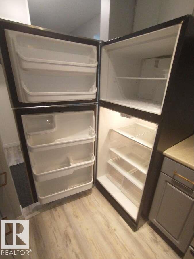 Photo 6 of 207 10811 115 St Nw, Edmonton AB