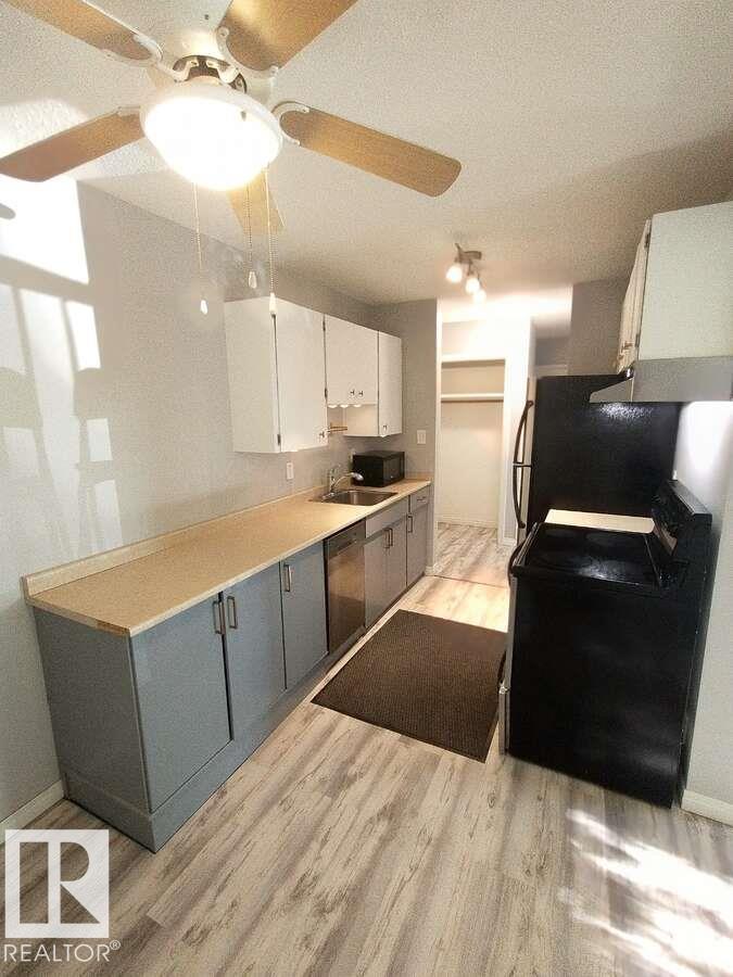 Photo 7 of 207 10811 115 St Nw, Edmonton AB
