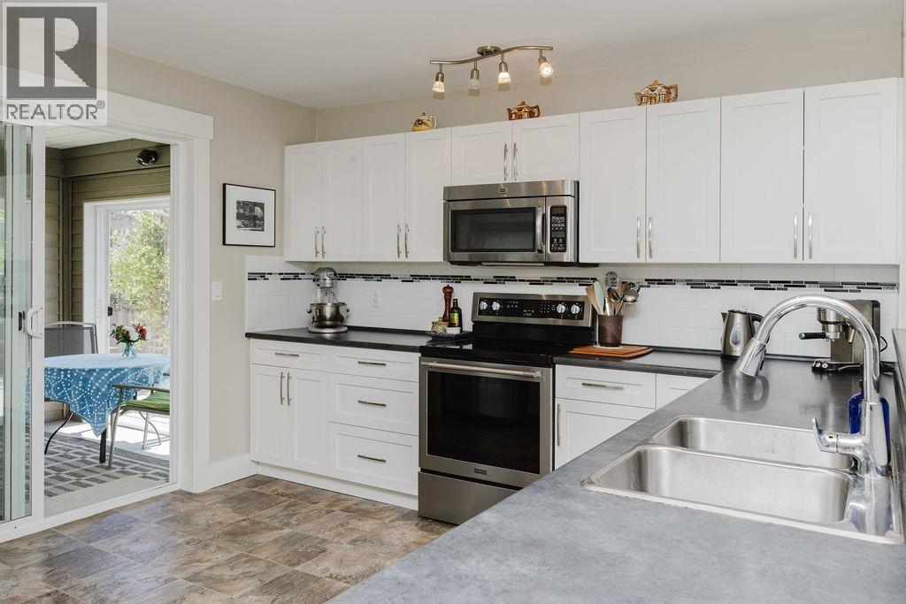 6360 BAILLIE ROAD, Sechelt