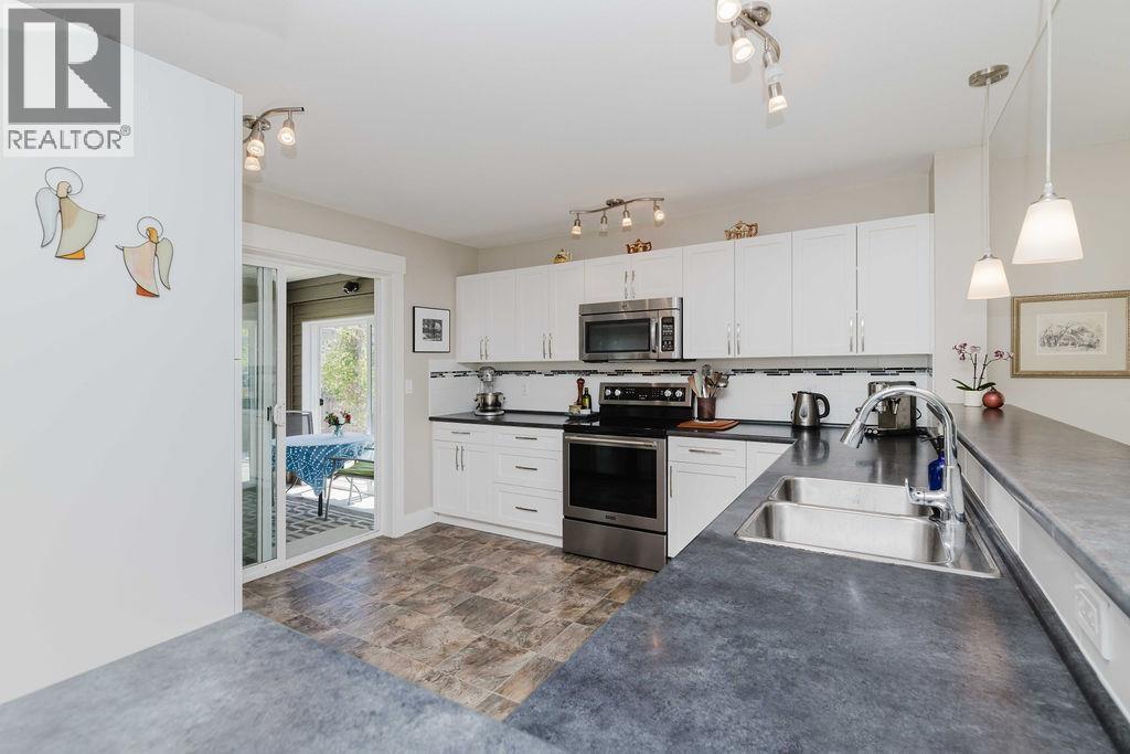 6360 BAILLIE ROAD, Sechelt