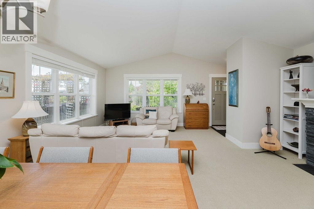 6360 BAILLIE ROAD, Sechelt