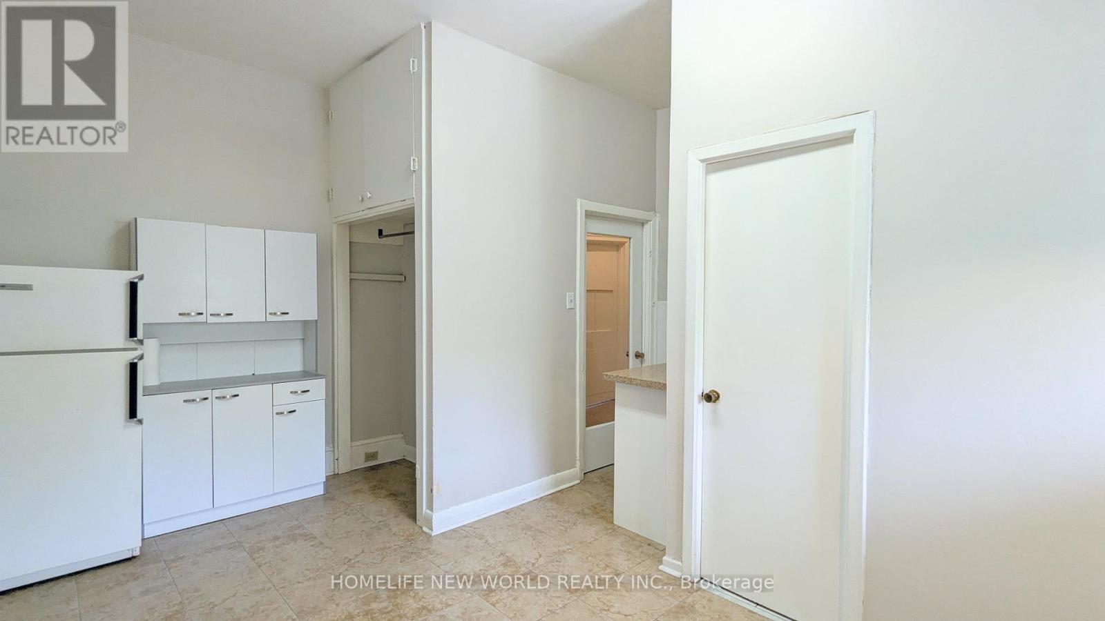 Photo 9 of Floor 3 444 Queen Street W, Toronto ON