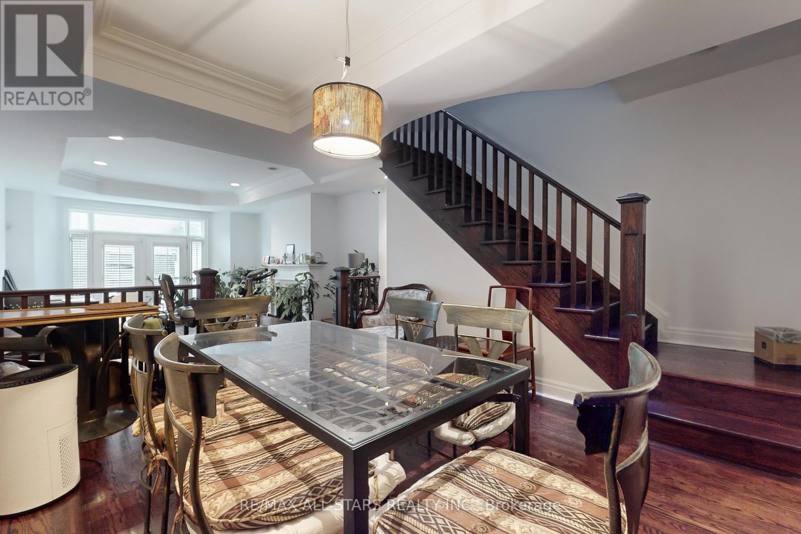 Photo 29 of 246 Walmer Road, Toronto ON