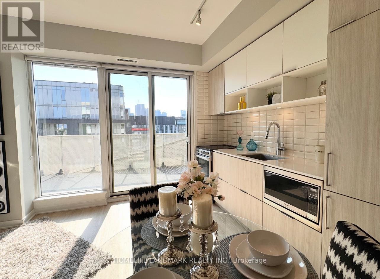 Photo 7 of 1011 60 Tannery Road, Toronto ON