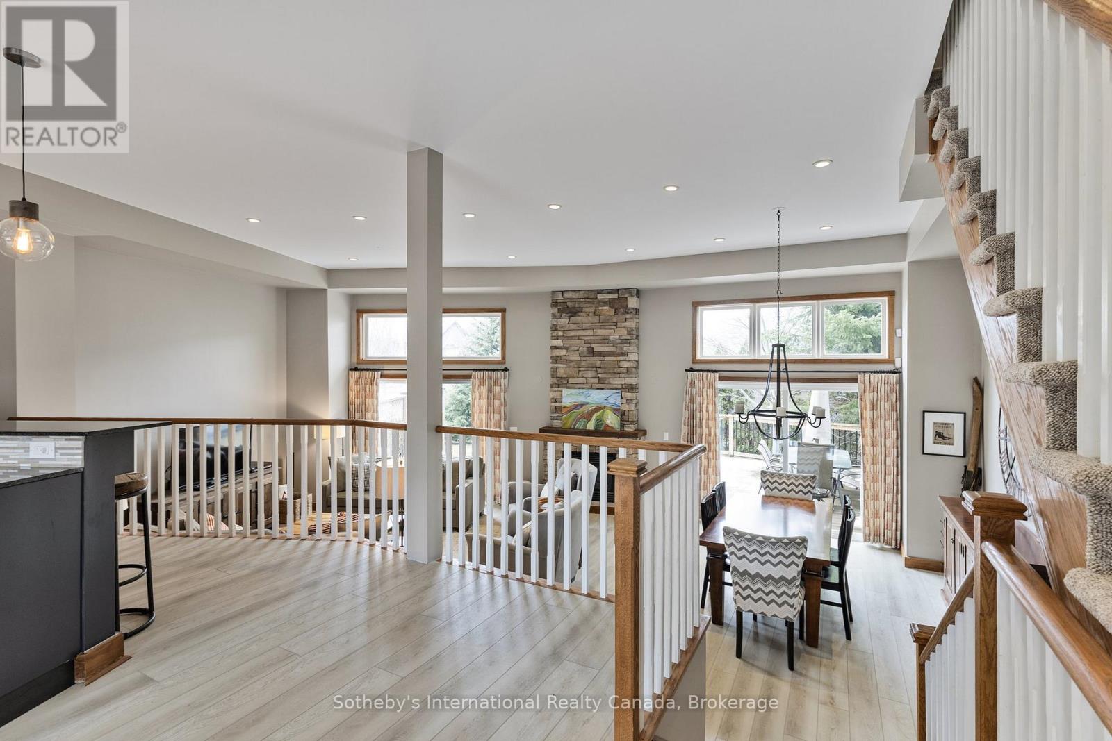 Photo 25 of 25 104 Farm Gate Road, Blue Mountains ON