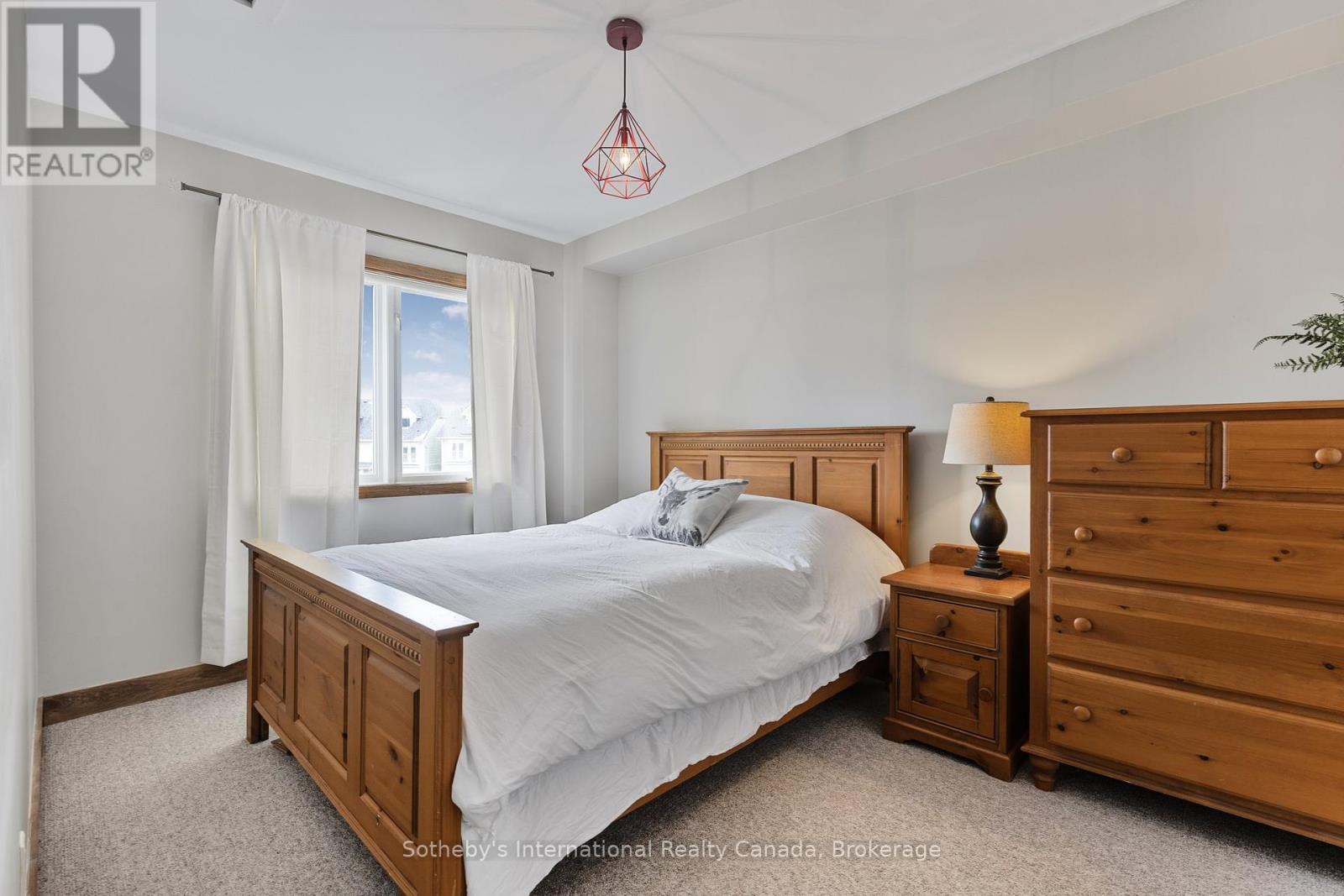 Photo 28 of 25 104 Farm Gate Road, Blue Mountains ON