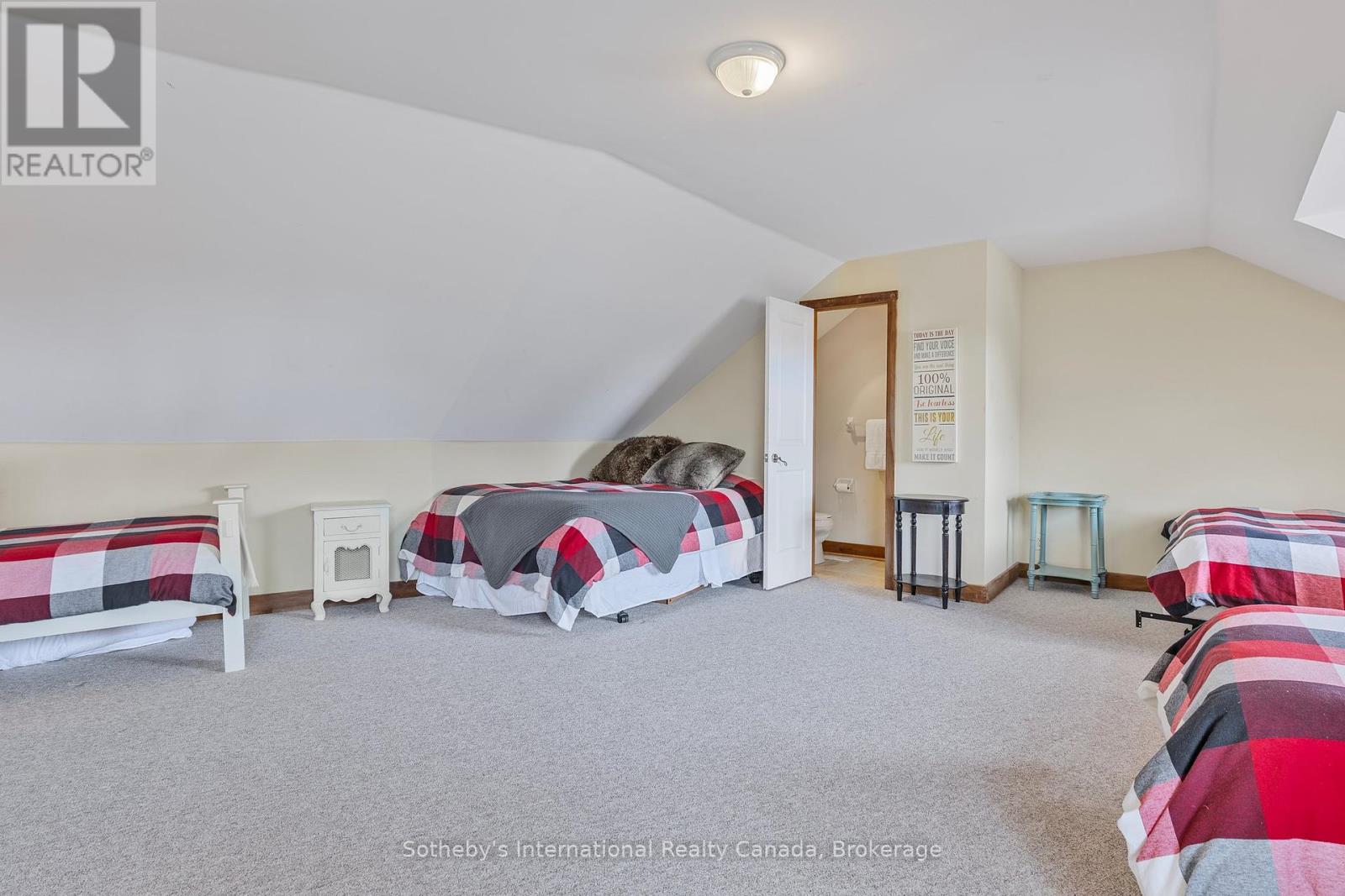 Photo 39 of 25 104 Farm Gate Road, Blue Mountains ON