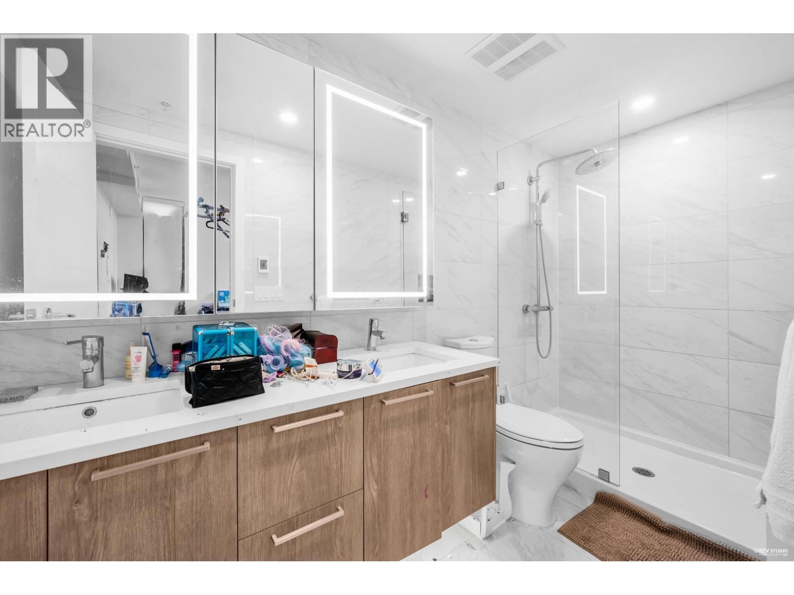 TH1 6398 SILVER AVENUE, Burnaby