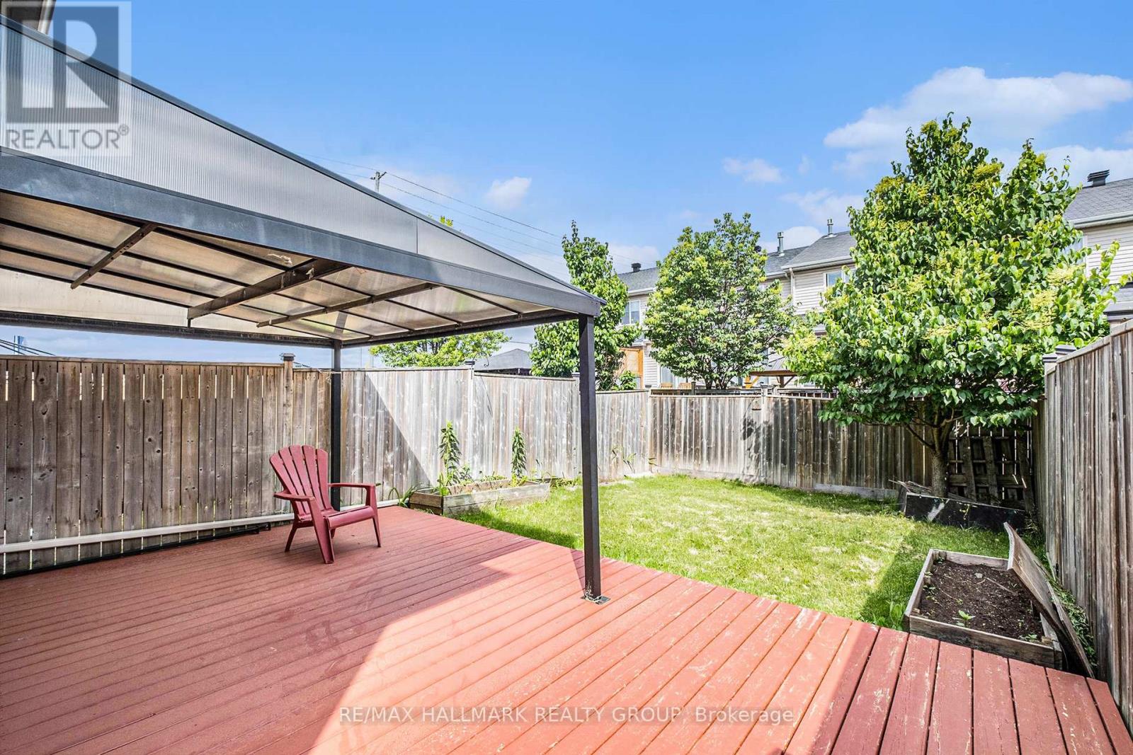Photo 19 of 121 Prem Circle, Ottawa ON