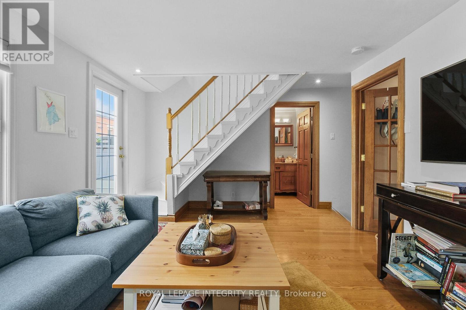 Photo 10 of 53 St Andrew Street, Ottawa ON
