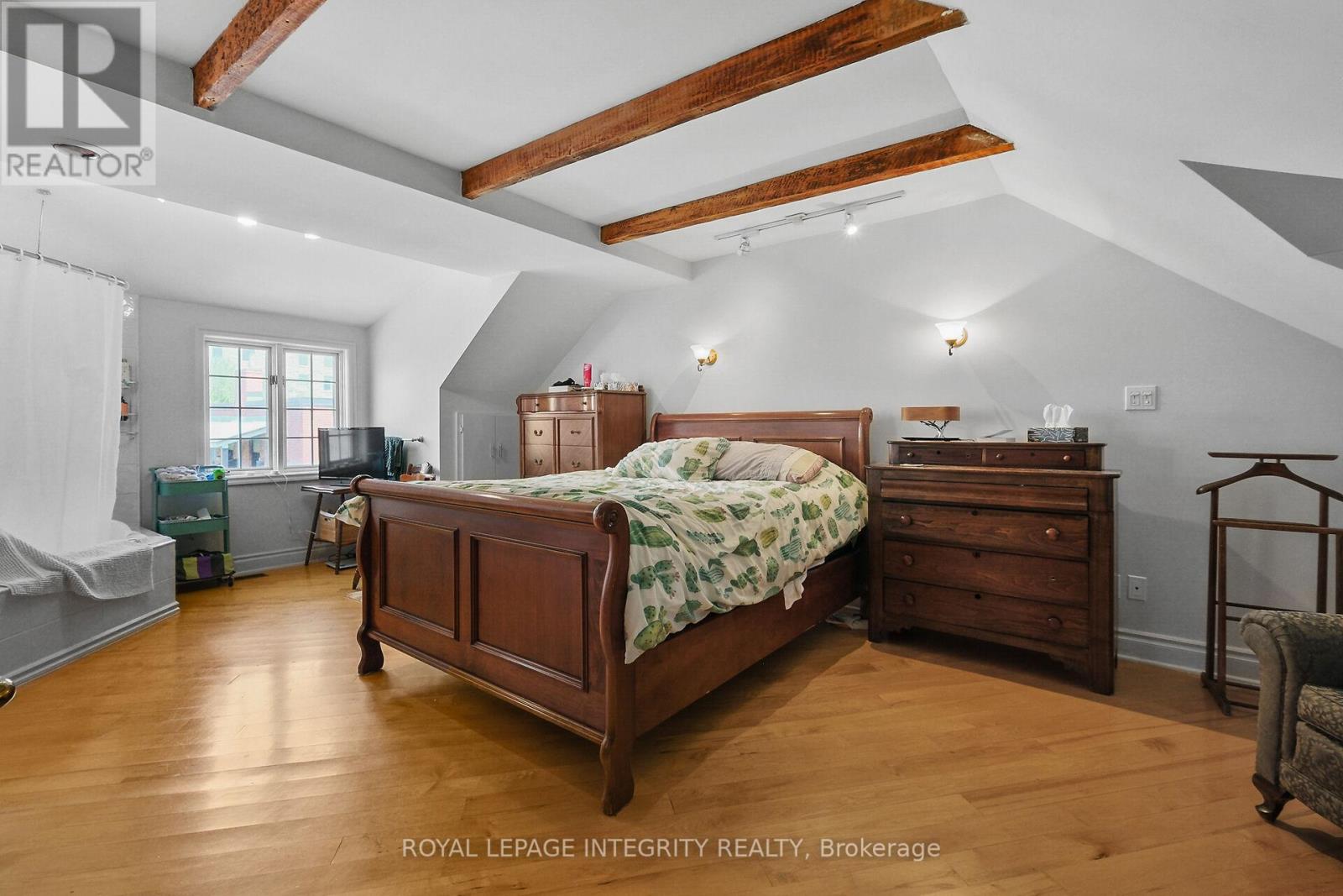 Photo 16 of 53 St Andrew Street, Ottawa ON