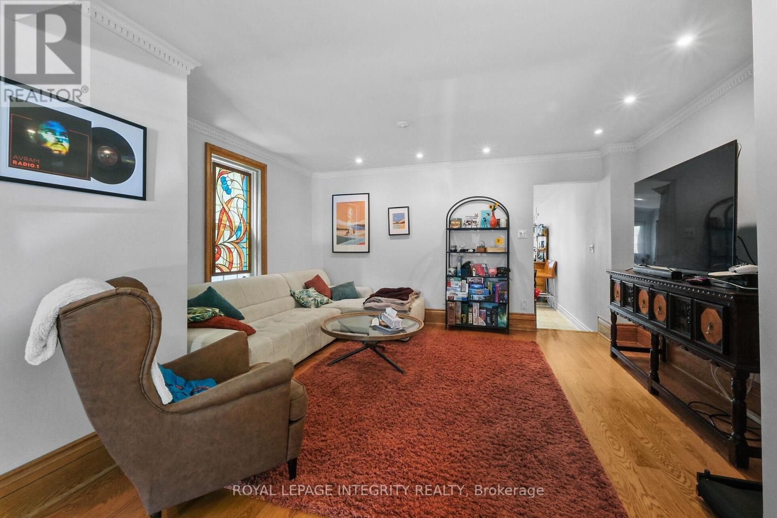 Photo 4 of 53 St Andrew Street, Ottawa ON