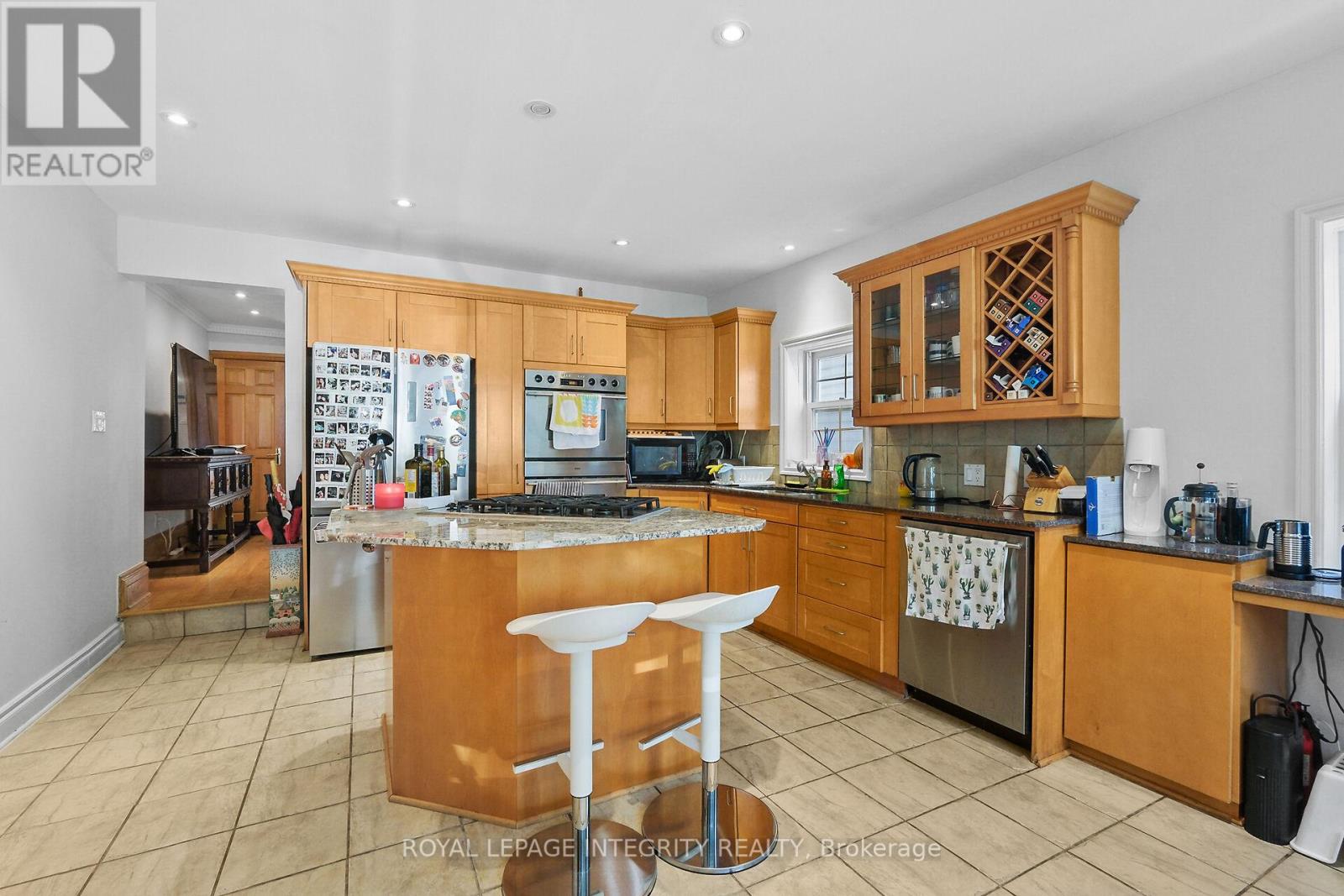 Photo 6 of 53 St Andrew Street, Ottawa ON