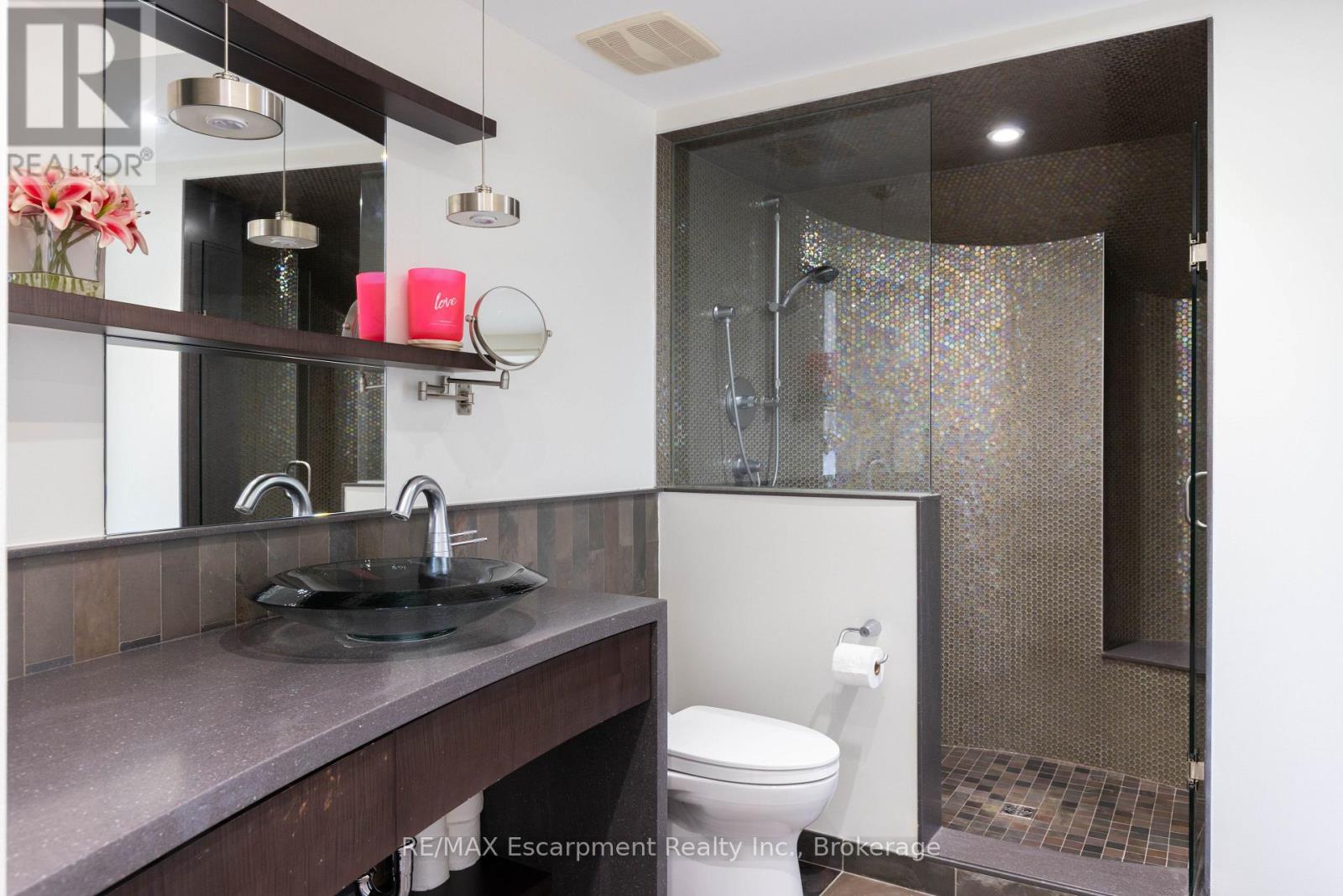 Photo 42 of 1540 Watersedge Road, Mississauga ON